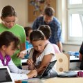 Neues Netzwerk „Digitale Bildung“ für ganztägig arbeitende Schulen